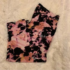 Torrid woman’s size 3 pink/black leggings